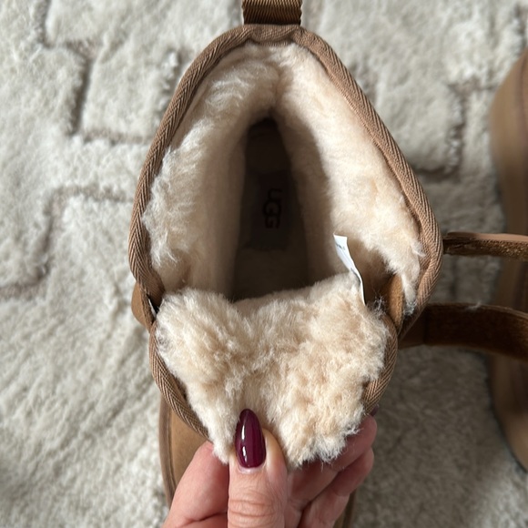 Ugg Platform Boots - Picture 6 of 8